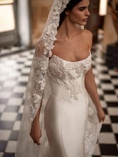  Satin Wedding Dresses Lace Strapless Mermaid No Veil Sleeveless Bridal Gown