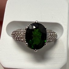Sterling Silver 925 Oval Green Gemstone Pav Accent Cocktail Ring Size 5.75