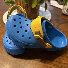 Crocs Unisex Iconic Comfort Clogs Slip On Sandal Size J4 Shoes Blue/ Yellow MINT