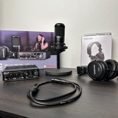Complete Studio Bundle (5 in 1). Steinberg UR22C Recording Pack