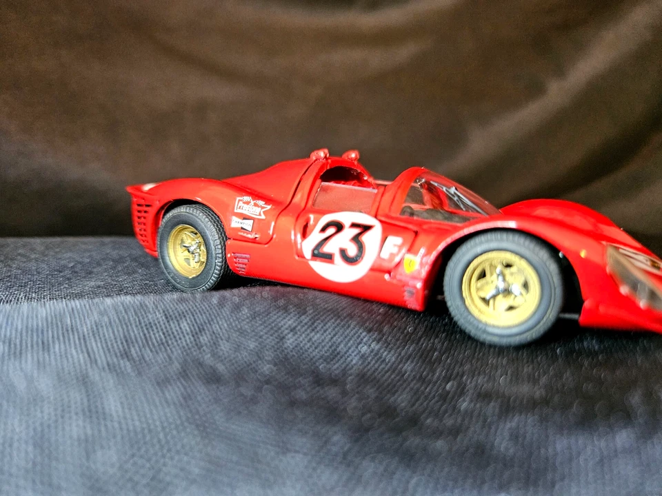Jouef Evolution Red Ferrari 330 1:43 Scale Inv. #1994 - Image 3 of 3