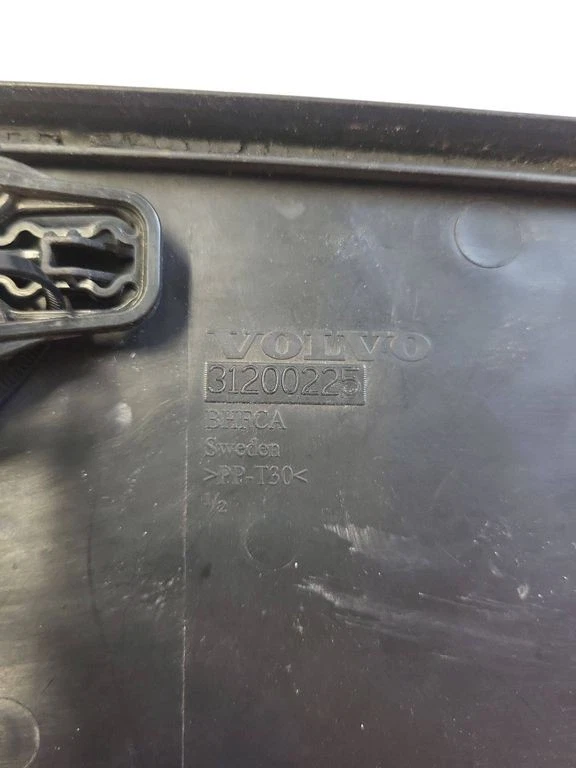 Volvo V70 2008 Batería Caja Bandeja Tapa 31200225 JUT243610 Foto 3 de 3