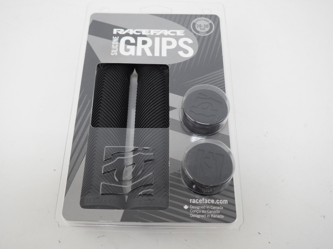 New! RaceFace Lovehandle Grips - Black Lock-On Mtn Bike Mountain Bicycle
