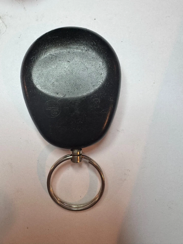 Titan KEYLESS REMOTE CAR STARTER key FOB TRANSMITTER ALARM AFTERMARKET 4 BUTTON - Image 4 of 4