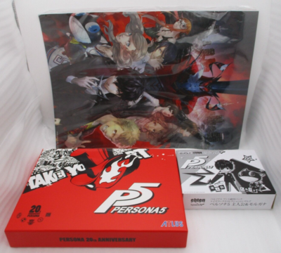 PERSONA 5 20th Anniversary Edition Famitsu DX Pack PS4 w/ Figure