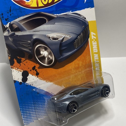 2011 Hot Wheels #31 New Models 31/50 ASTON MARTIN ONE-77 Gray w/OH5 Spoke Wheels - Picture 13 of 17