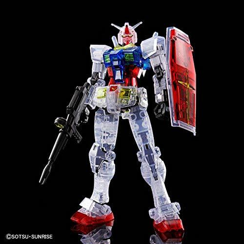 ЛИМИТИРОВАННЫЙ КОМПЛЕКТ BANDAI HG 1/144 RX-78-2 GUNDAM BEYOND GLOBAL CLEAR COLOR, выпущенный компанией BANDAI.