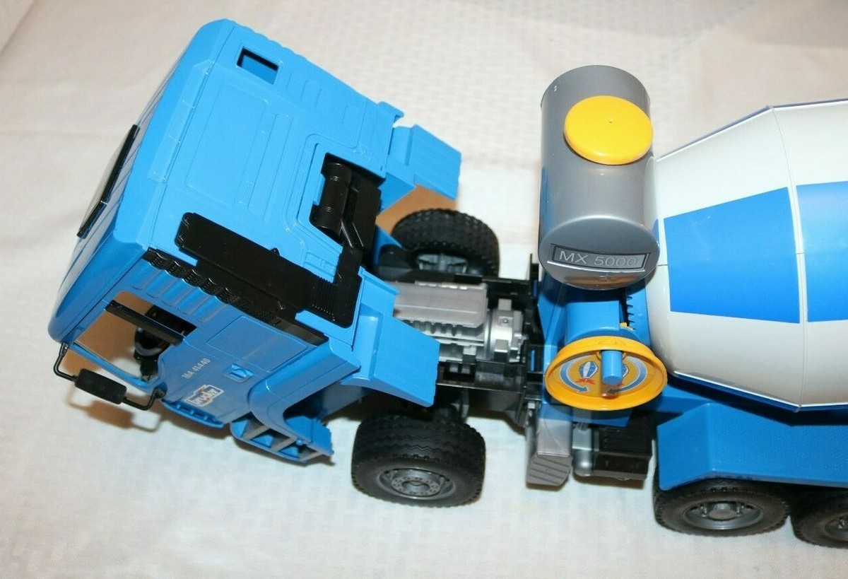 BRUDER 1/16th Scale Blue & White Cement Mixer Truck 02744