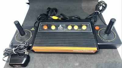 Atari Flashback 2 Console with 2 joystick and AC adapter Tested Works! 