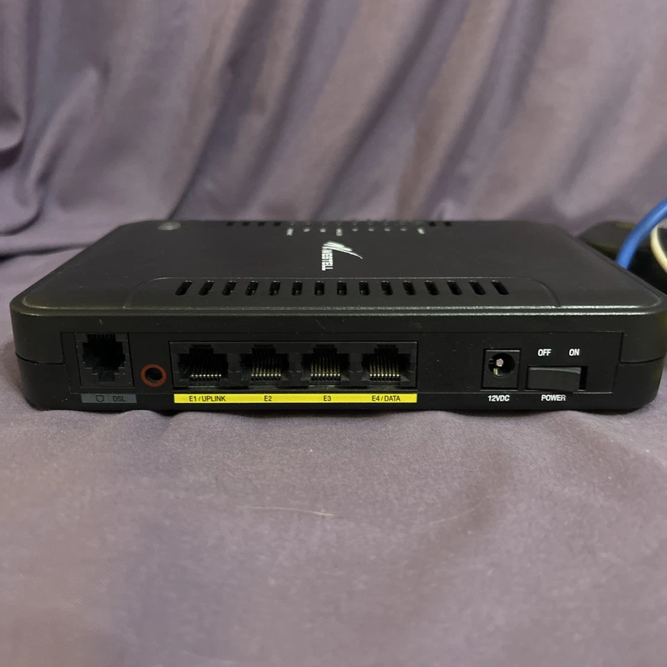 Westell Router 7500  A90-75002-07 with Power Adapter Phone Line Ethernet Cable - Image 3 of 4