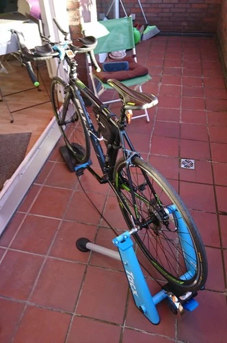 Top Rollentrainer (Indoor Home Trainer) Tacx Blue Motion Pro