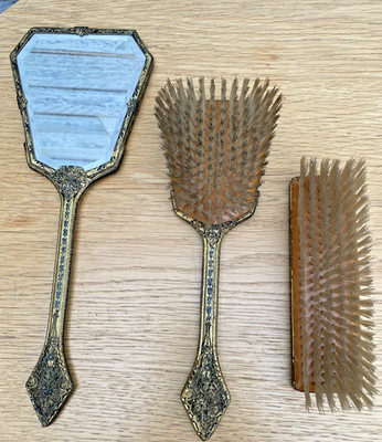Schminktisch Set Vintage vergoldet Messing filigran & Petit Point bestickt floral