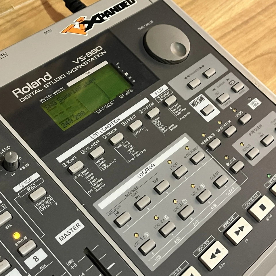 Roland VS-880 Digital Studio Workstation Multitrack Recorder Vintage from Japan - Image 3 of 4