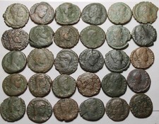 Lot 30 Ancient Roman coins/Constantine Constantius Valens Valentinian, Honorius