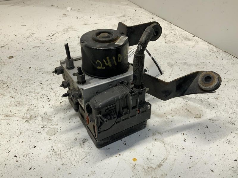 2010-2015 Mazda 5 ABS AntiLock Brake Pump Assembly w/o dynamic stability control