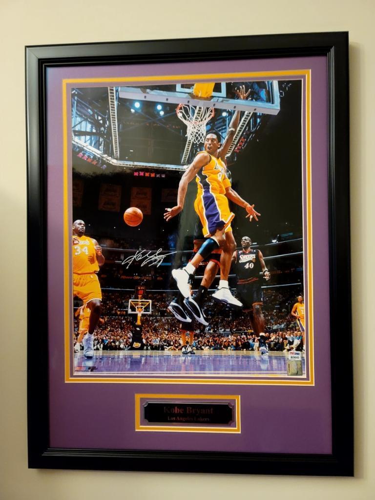 Kobe Bryant Los Angeles Lakers Autograph Signed Framed Authentic