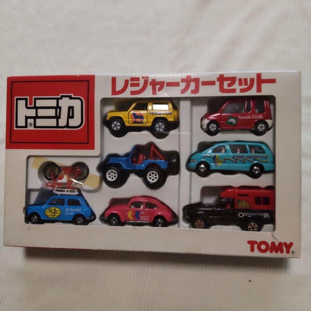 トミカ　レジャーカーセット Amazon.co.jp: トミカ セット Carsセット レジャーカー