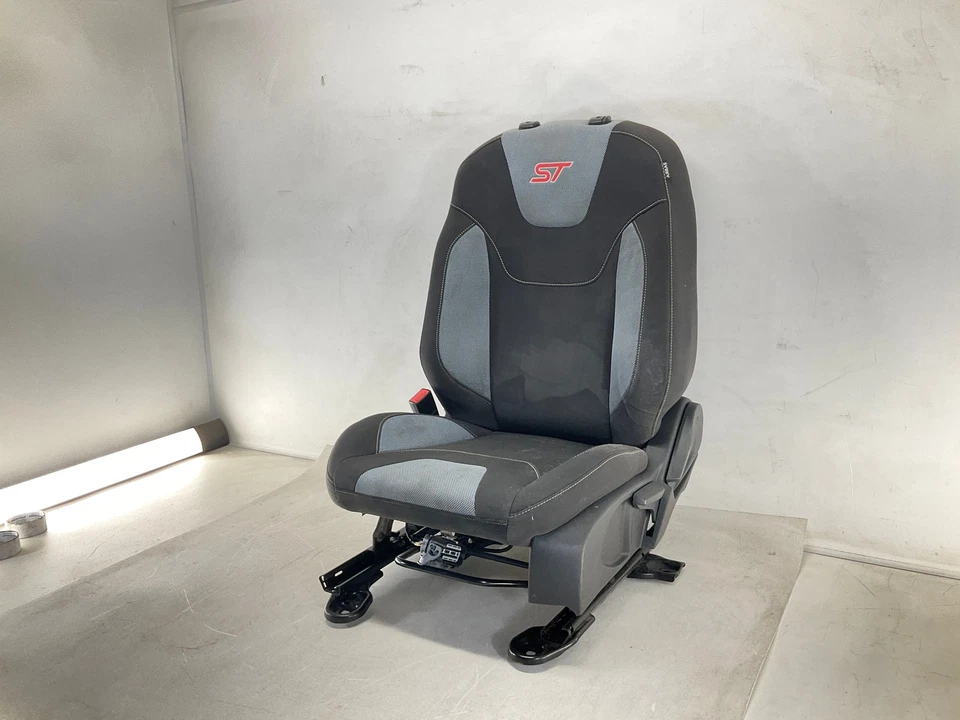 15-18 Ford Focus ST Bucket Fron Left Driver Seat OEM Foto 4 de 4