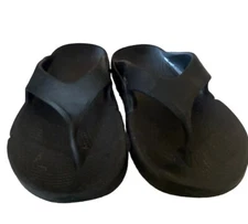 OOFOS Black Women’s Original Flip Flops Thong Slip On Women’s  Sandals Size 10