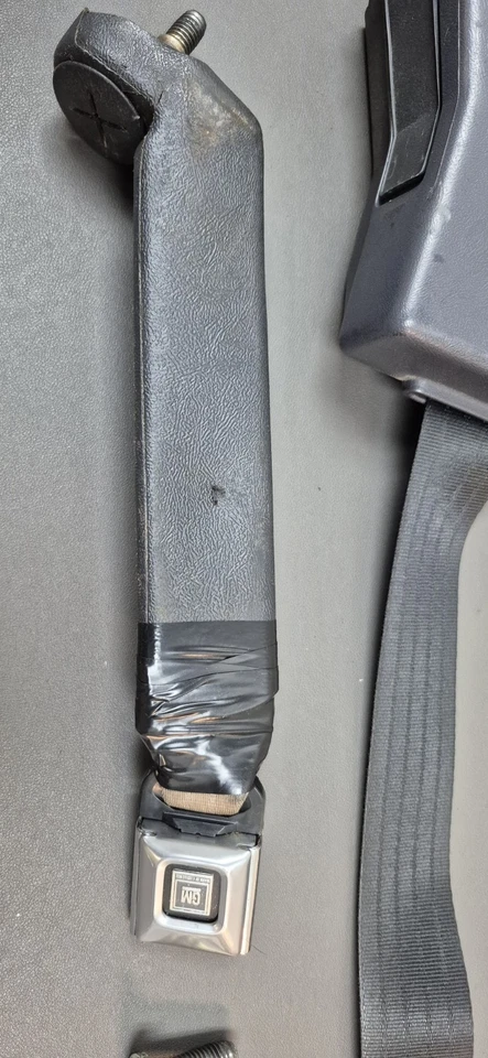 1982-93? S10 Blazer GMC S15 Jimmy OE Passenger Seat Belt Retractor And Buckle - Image 2 of 4