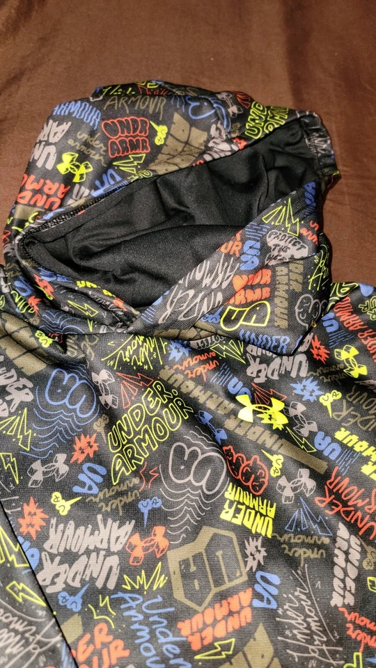 Youth XL UNDER ARMOUR PULLOVER HOODIE-- - Image 3 of 4