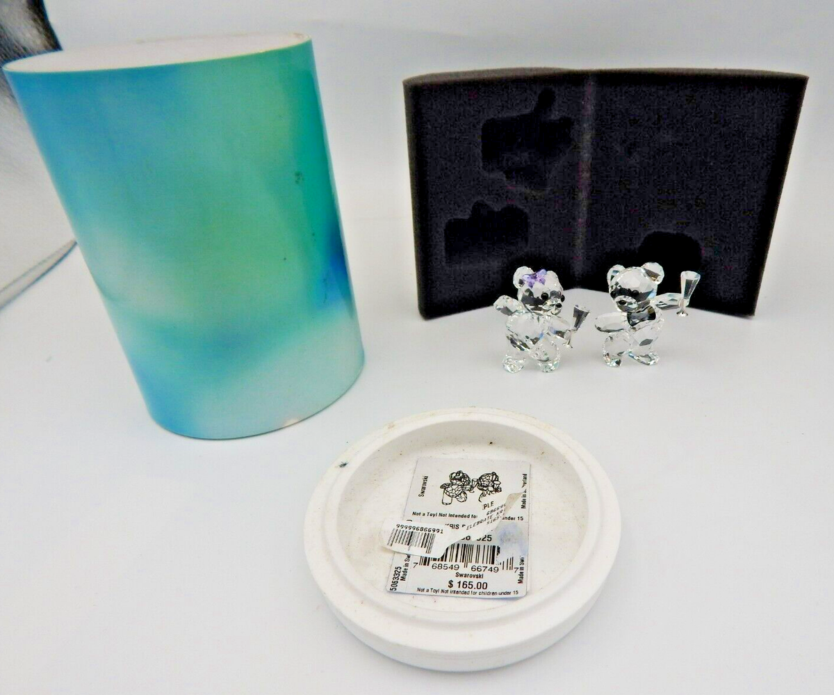 SWAROVSKI CRYSTAL KRIS BEAR COUPLE LET