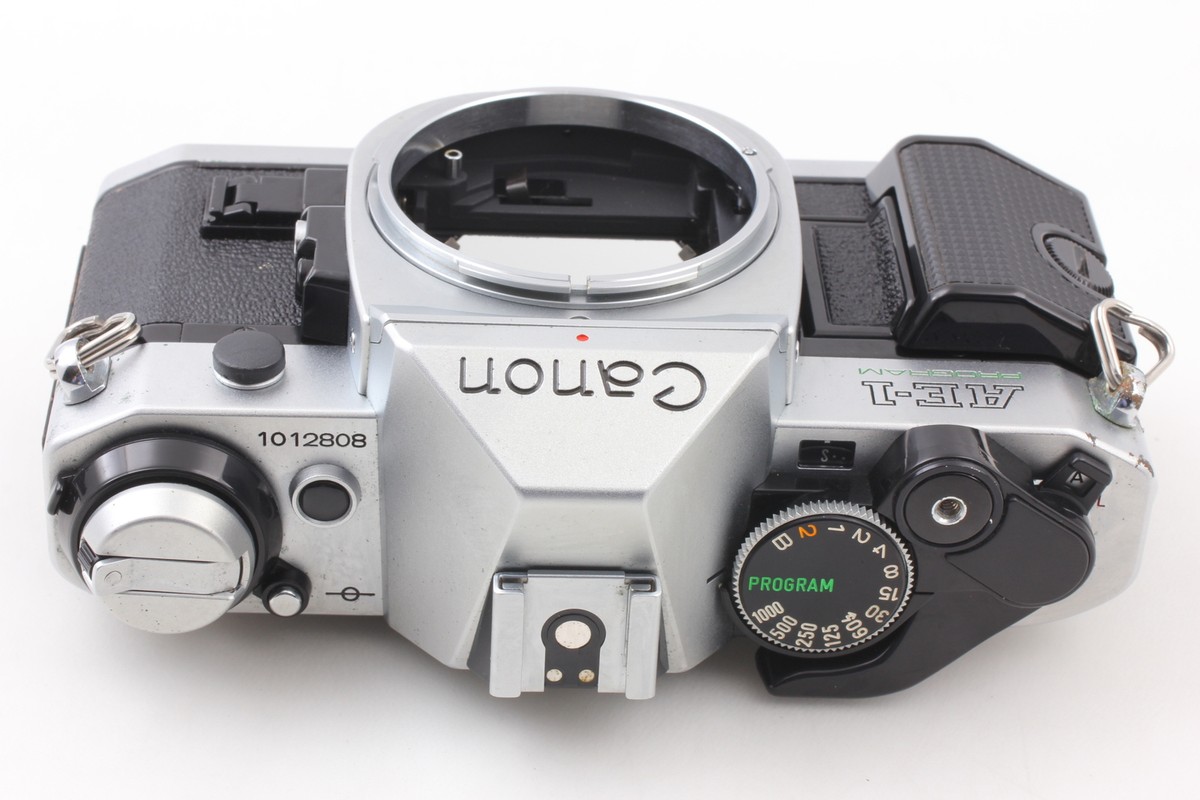 Near MINT* Canon AE-1 Program Film Camera Silver w/ New FD Near MINT* Canon AE-1 Program Film Camera Silver w/ New FD