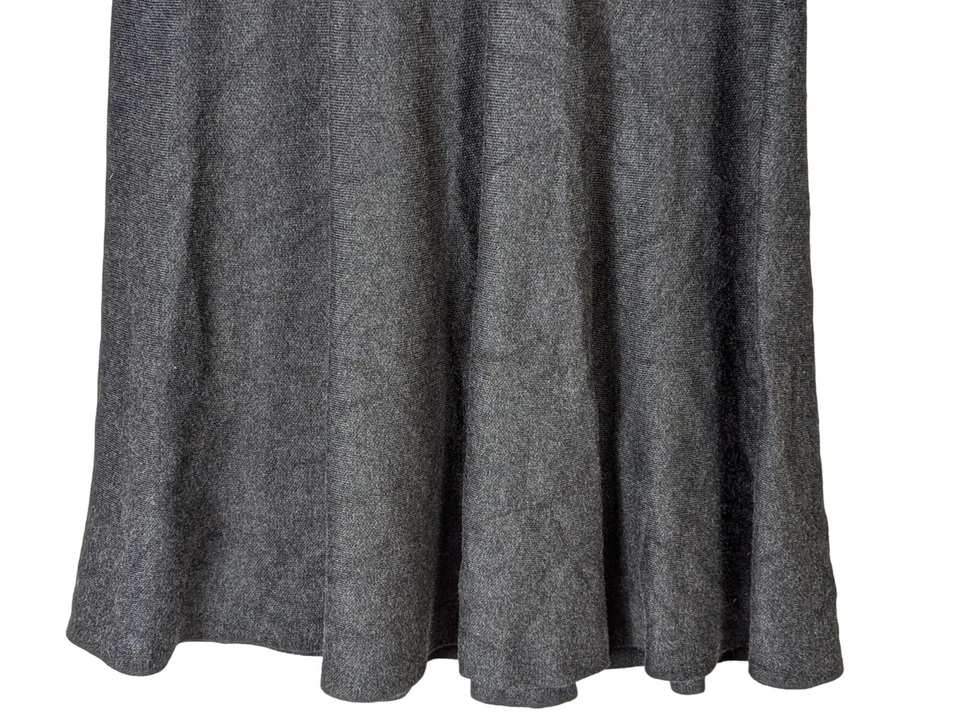 Vestido suéter feminino Gabby Skye tamanho L cinza carvão manga sino carreira feminina - Imagem 4 de 4