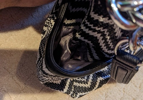 Simply Vera Wang - Woven Straw - Chain Strap - Black & White Purse NWT - Picture 7 of 9
