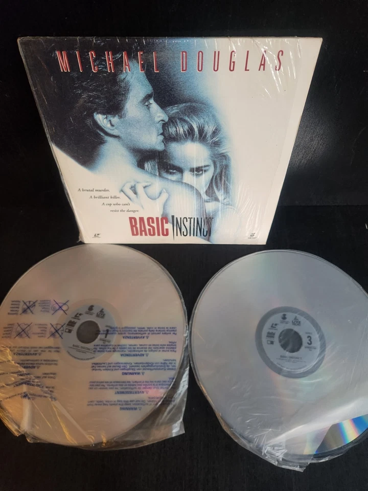 BASIC INSTINCT LASERDISC LD MICHAEL DOUGLAS SHARON STONE 1987 2 DISC IN WRAP - Image 3 of 3