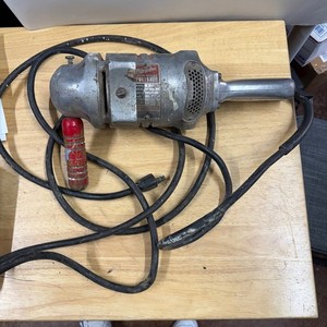 Vtg Milwaukee P-139 Heavy Duty Super Service Polisher Corded 8.5Amp 1450RPM