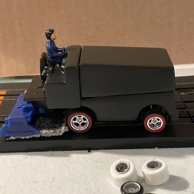 Tyco Drag Racing Themed Slotboni 1:64/HO Scale Slot Car Track Cleaner. Read On..