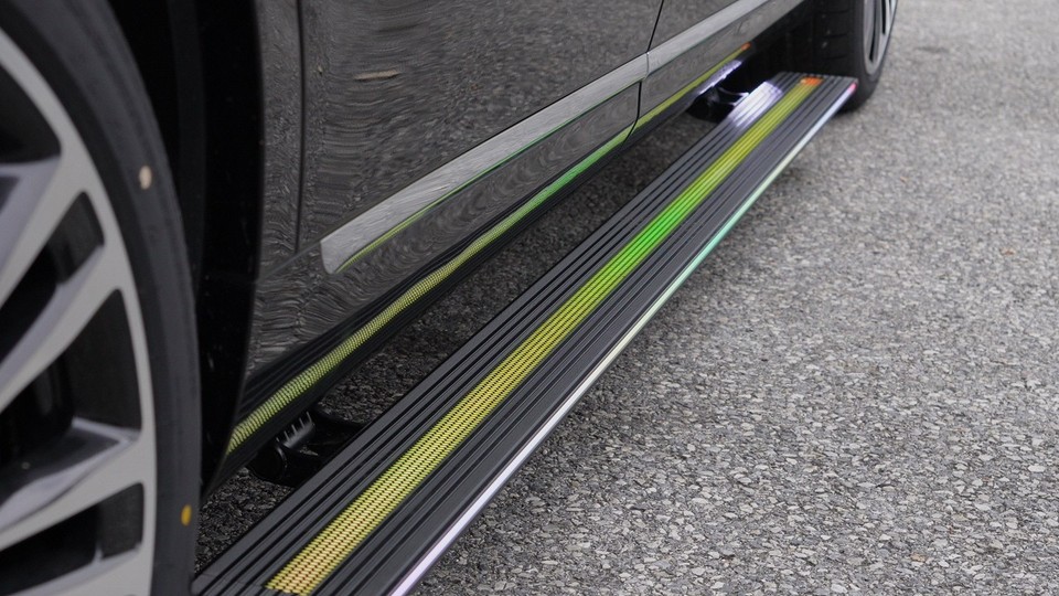 Train Deployable Step Deployable Electric Running Board Side Step Fits For 2024-2026 Tesla ...