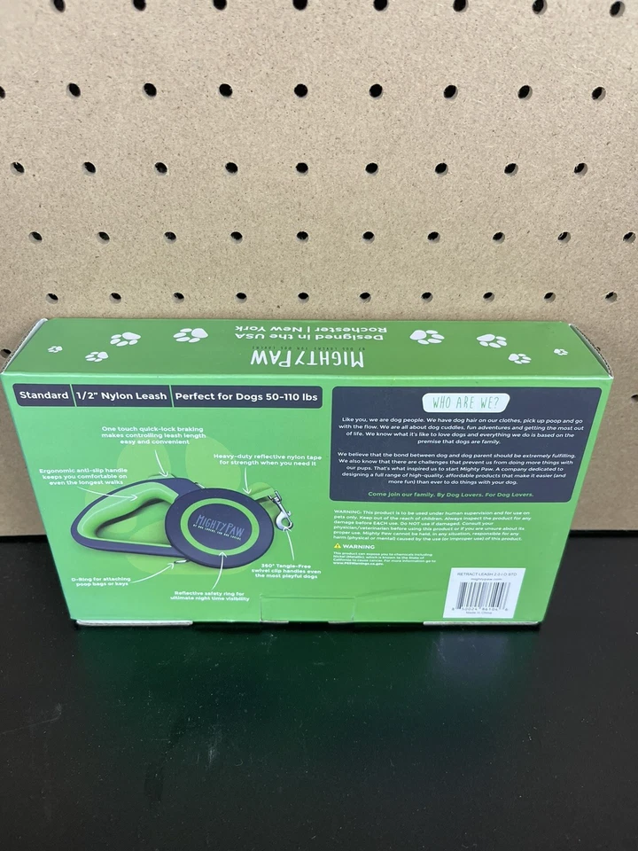 Correa retráctil para perro Mighty Paw 2.0 | Cinta reflectante de nailon de alta resistencia de 16’ Foto 3 de 3