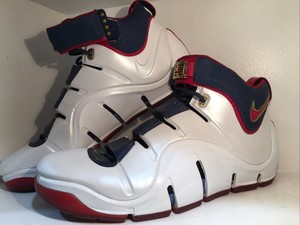 zoom lebron 4 red