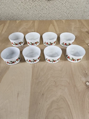 Strawberries 'n Cream Stoneware Ramekins Sheffield Japan Custard Soufflé Dishes 
