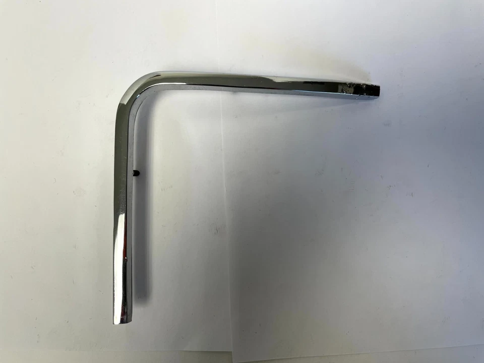 Dodge Meadowbrook 1949 maletero licencia placa cromada moldura envolvente 1244912 nuevo en stock Foto 3 de 4