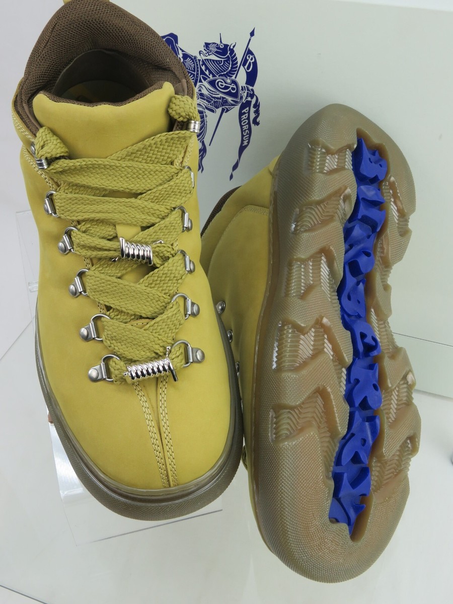 NIB BURBERRY TREK BEIGE NUBUCK LEATHER LACE HIKING BOOTS NIB BURBERRY TREK BEIGE NUBUCK LEATHER LACE HIKING BOOTS