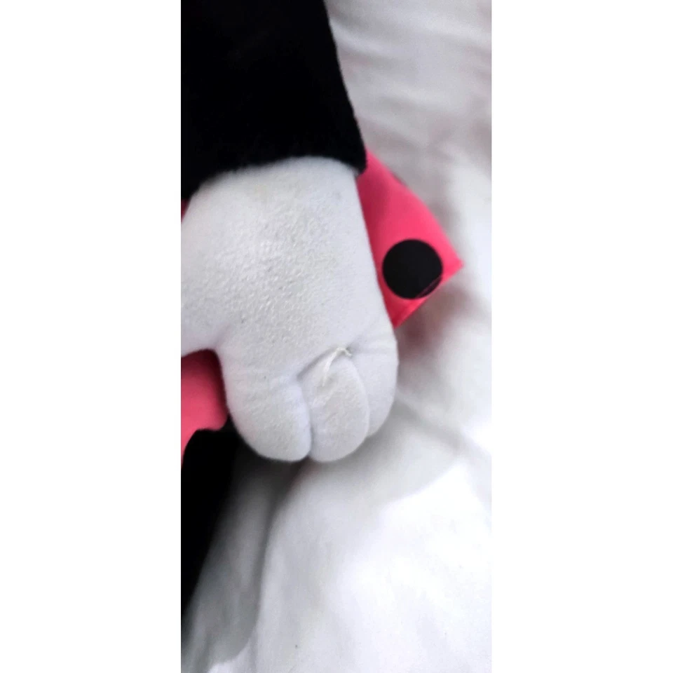 80s VTG Jumbo CLASSIC MINNIE MOUSE 27" APPLAUSE Walt Disney Plush - Image 4 of 4