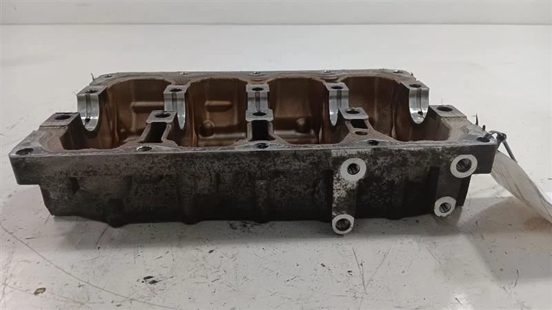 Tapa principal del cigüeñal bloque motor Dodge Dart 2013 2014 2015 2016 Foto 2 de 4