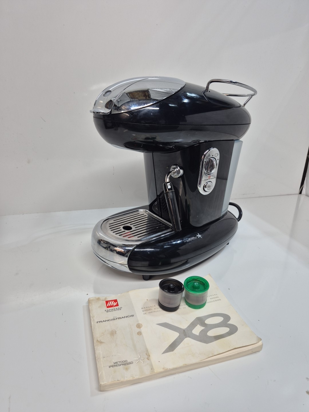 Illy X8 Espresso Cafe/coffee Making Machine By Francis Francis, Black And Chrome