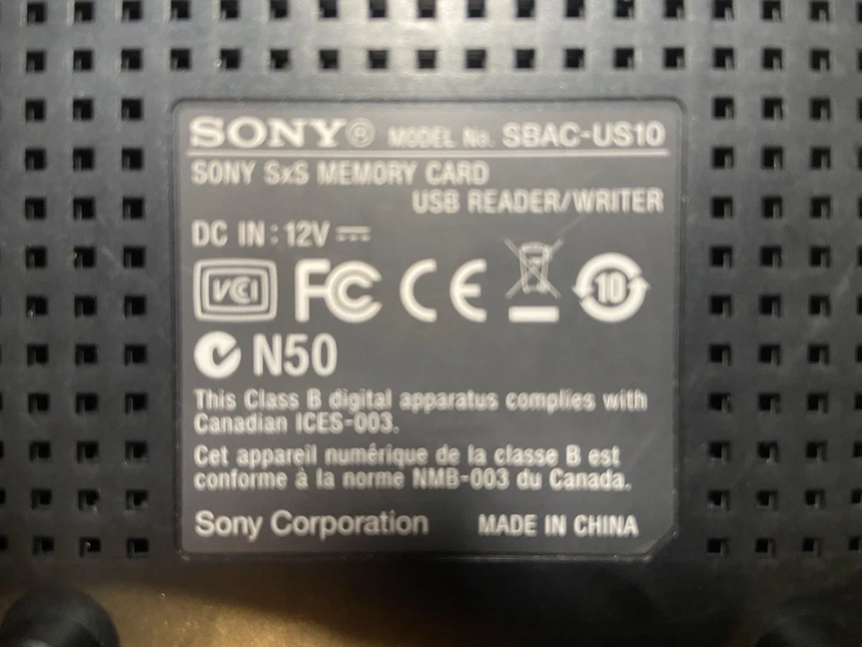 Sony SxS SBAC-US10 Memory Card USB Reader/ Writer - Bild 2 von 3