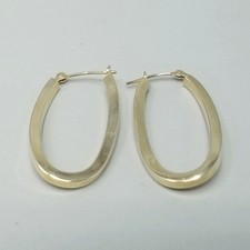 Vintage 14k Yellow Gold Oval Hoop Earrings Flat Sides 1.3 Grams Hollow