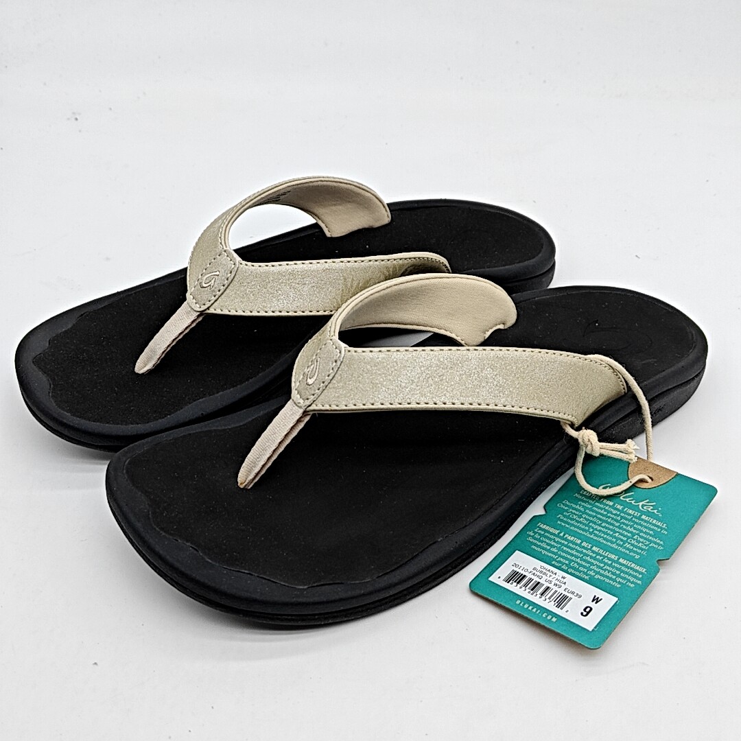Olukai Ohana Sandals Women Gold Black Comfort Thong Flip  display picture 2