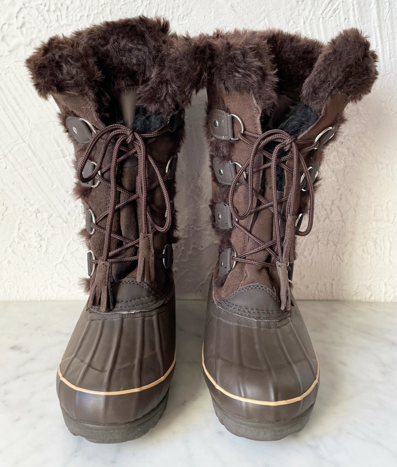 khombu fur lined boots