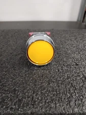 IDEC ABGD302NUY ABD Yellow Round Pushbutton with Contact Blocks