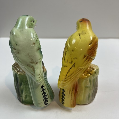 VINTAGE Bird on a Stump SALT & PEPPER Squeaker Green Yellow SHAKERS - Picture 2 of 12