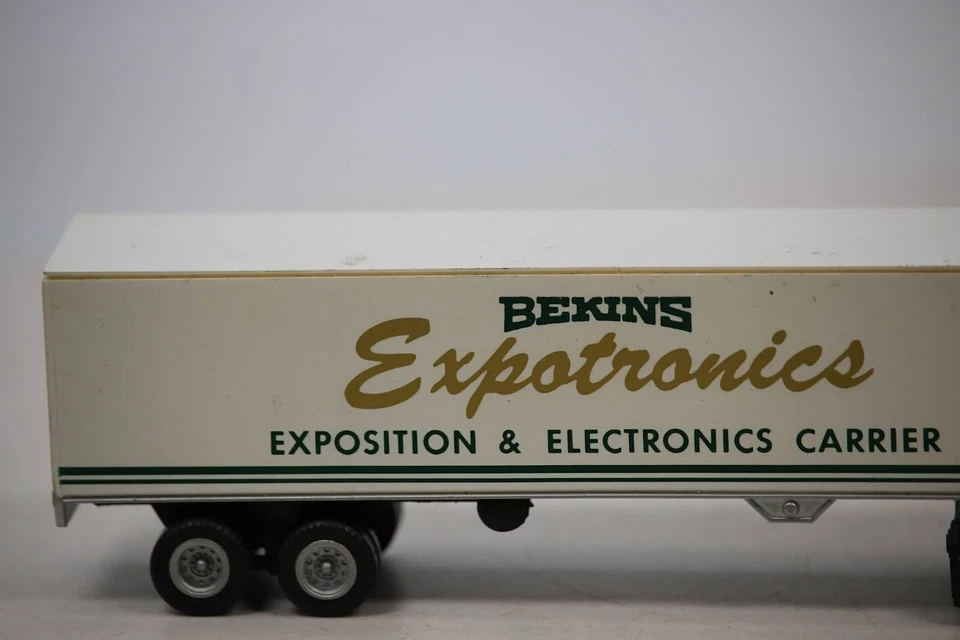 CON-COR HERPA #1033 HO 1/87 US TRUCK FREIGHTLINER TRAILER BEKINS EXPOTRONICS BOX - Image 2 of 4