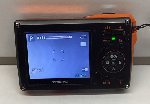 Polaroid T833 Digital Camera 8 Megapixels Waterproof + Battery - Picture 3 of 11