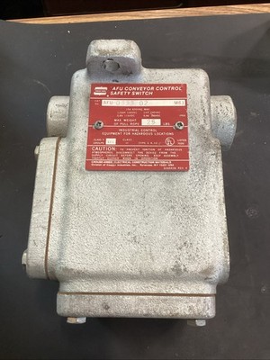 Crouse Hinds AFU-0333-02-M83, Conveyor Control Safety Switch 15A 600VAC Max 25lb